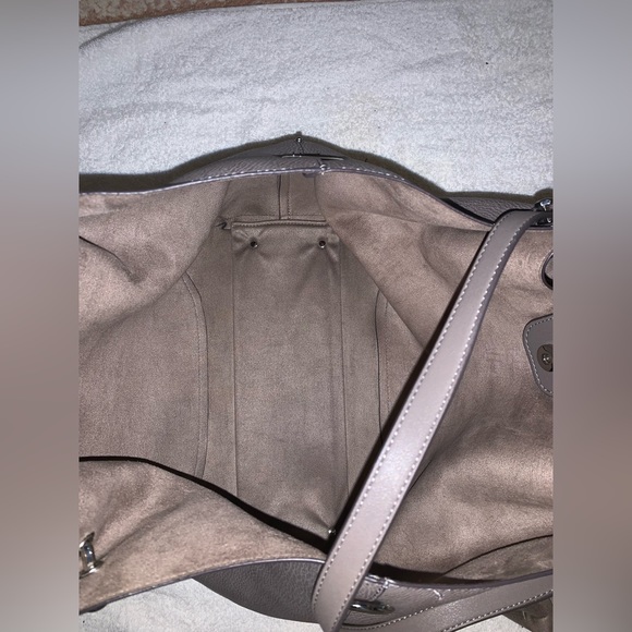 Handbag - Picture 6 of 8